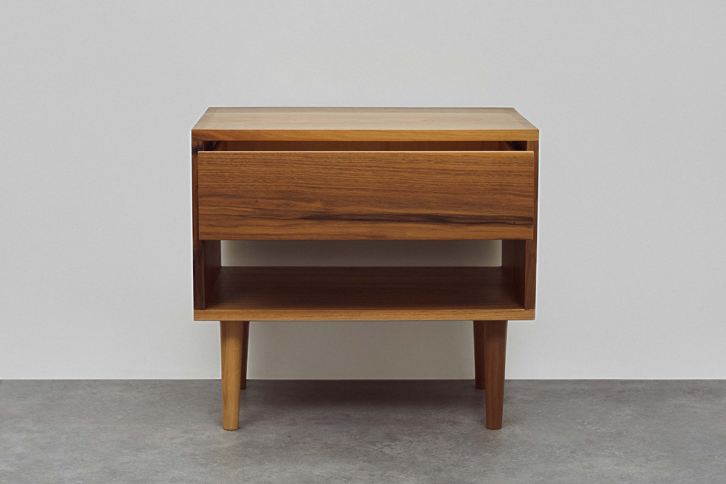 Paz Nightstand