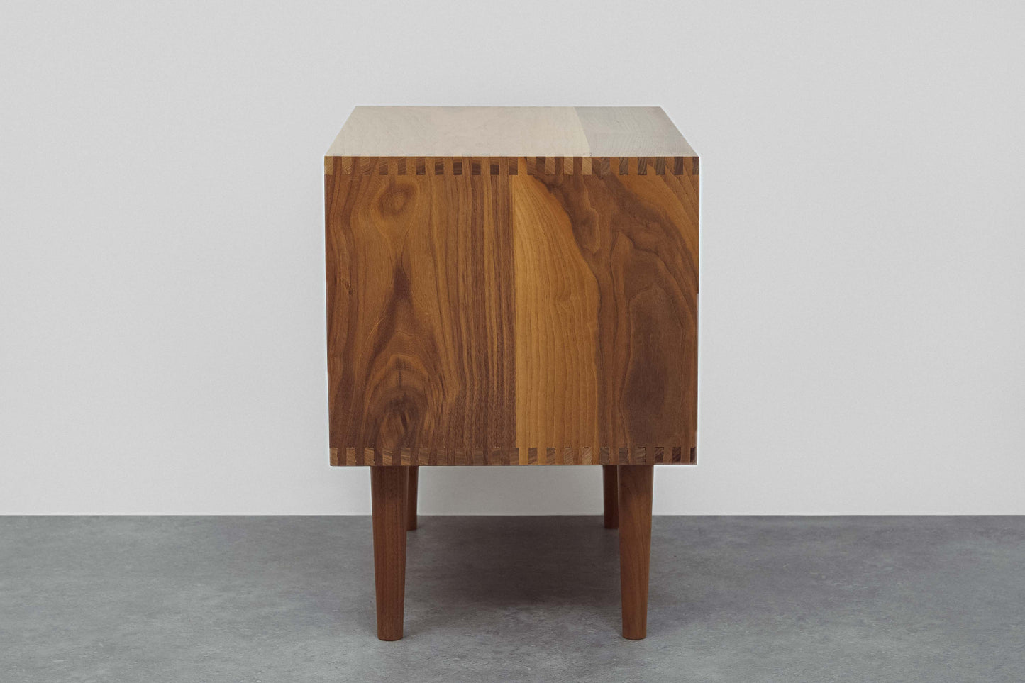 Paz Nightstand